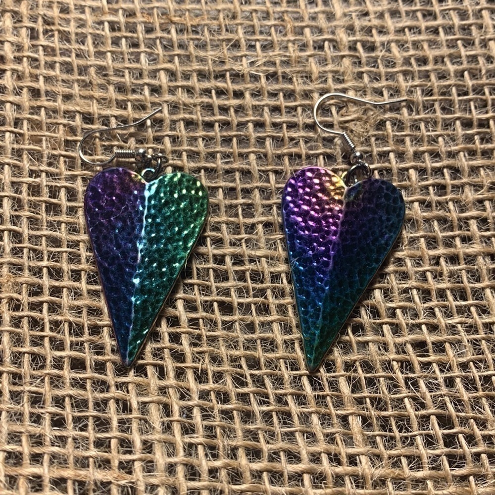 NWT Handmade Metal Heart Earrings